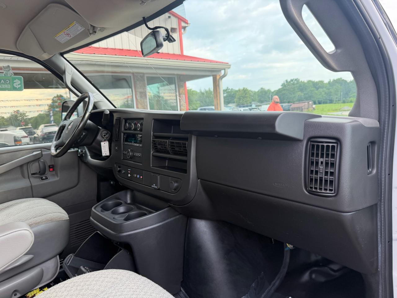 GMC Savana Cargo Van RWD 2500 155" 2023