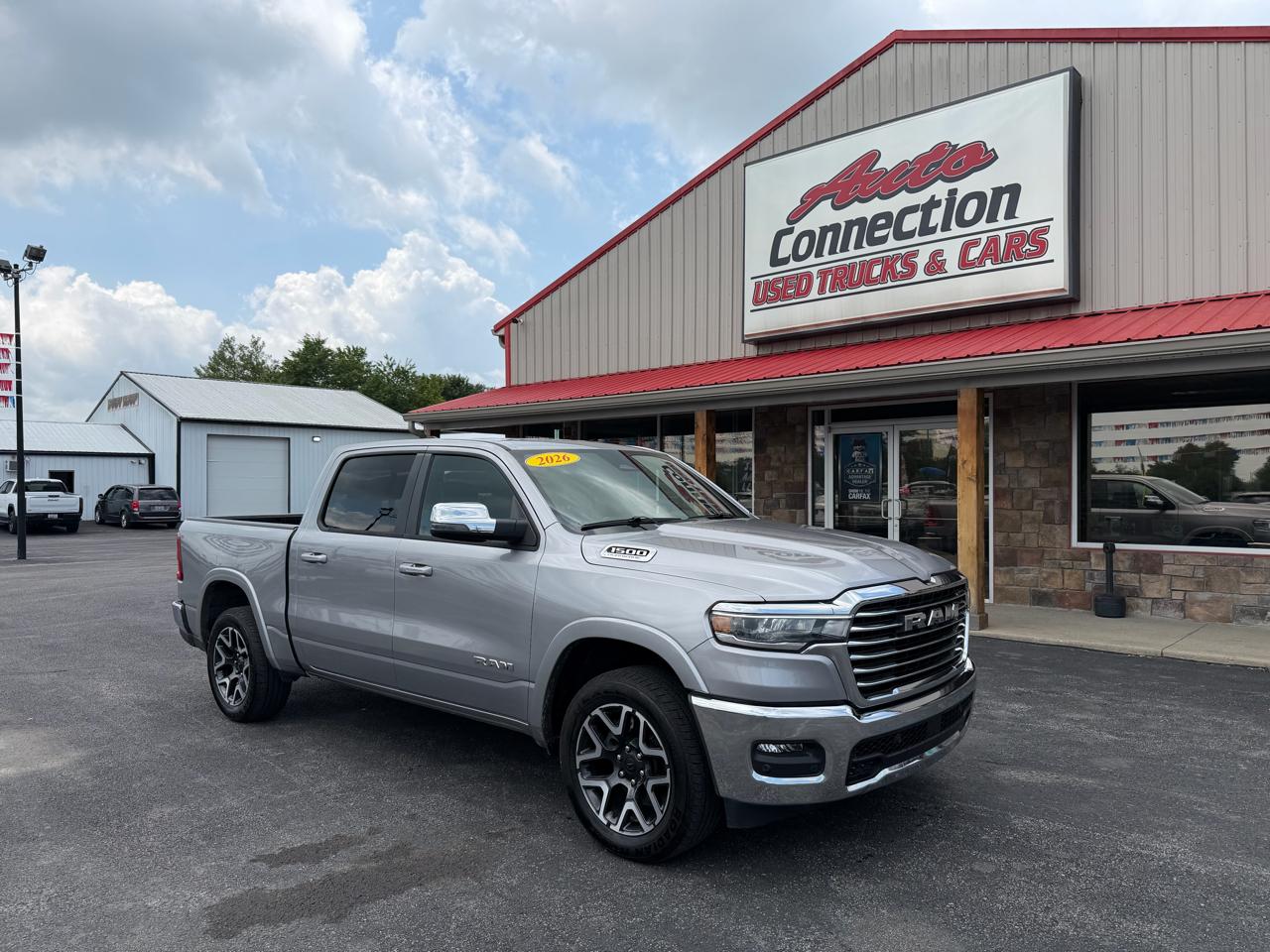 RAM 1500 Laramie 4x4 Crew Cab 5'7" Box 2026