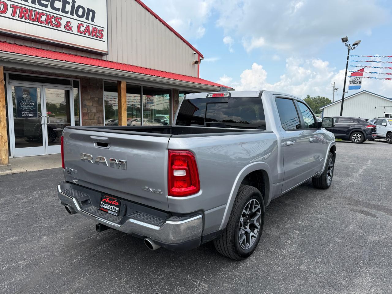 RAM 1500 Laramie 4x4 Crew Cab 5'7" Box 2026
