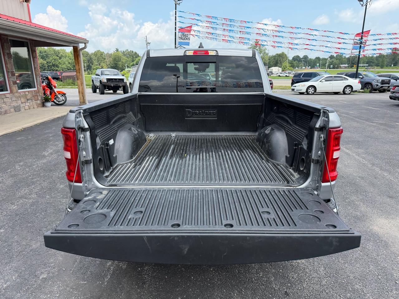RAM 1500 Laramie 4x4 Crew Cab 5'7" Box 2026