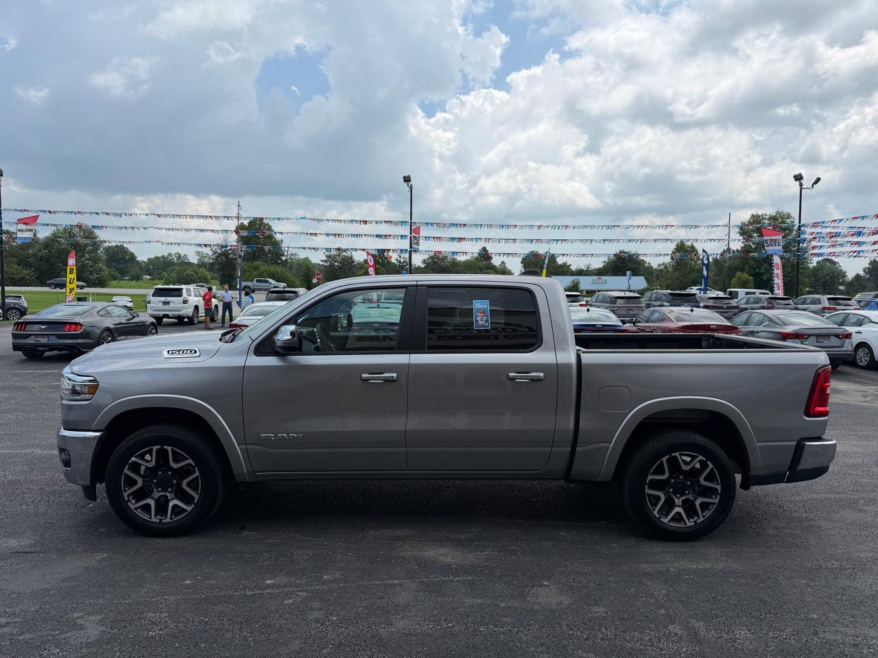RAM 1500 Laramie 4x4 Crew Cab 5'7" Box 2026