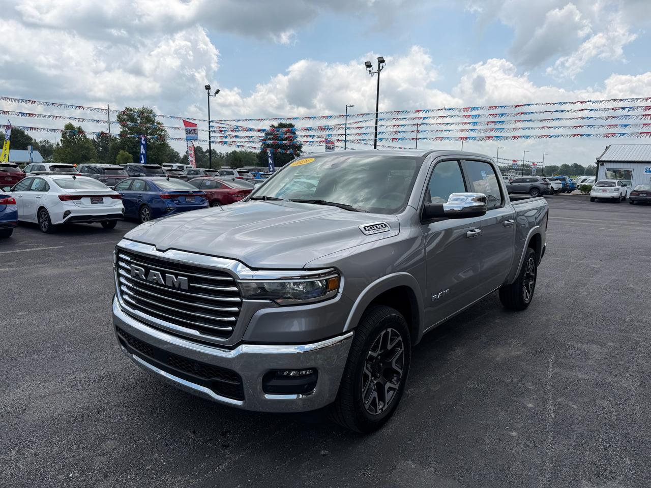 RAM 1500 Laramie 4x4 Crew Cab 5'7" Box 2026