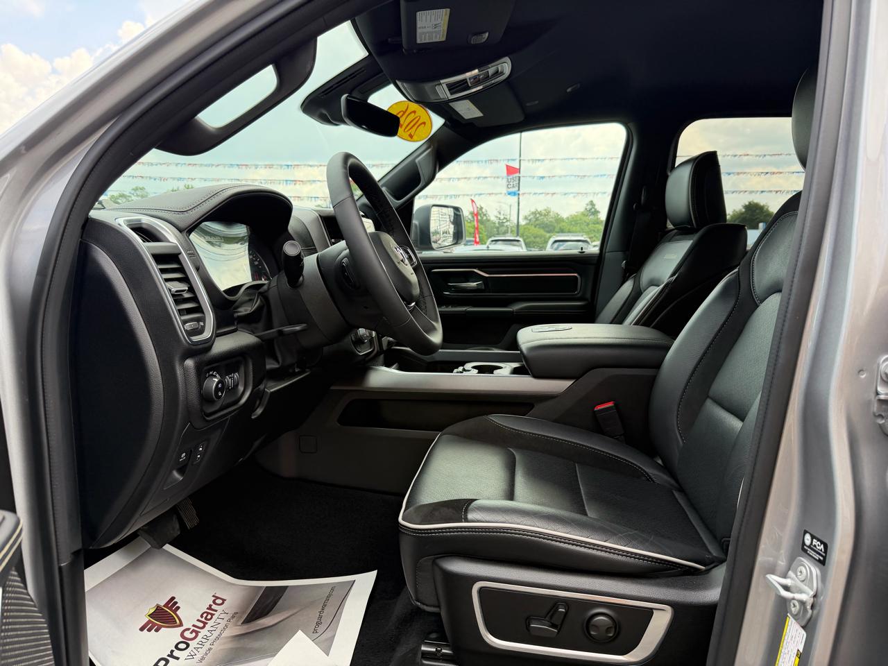 RAM 1500 Laramie 4x4 Crew Cab 5'7" Box 2026