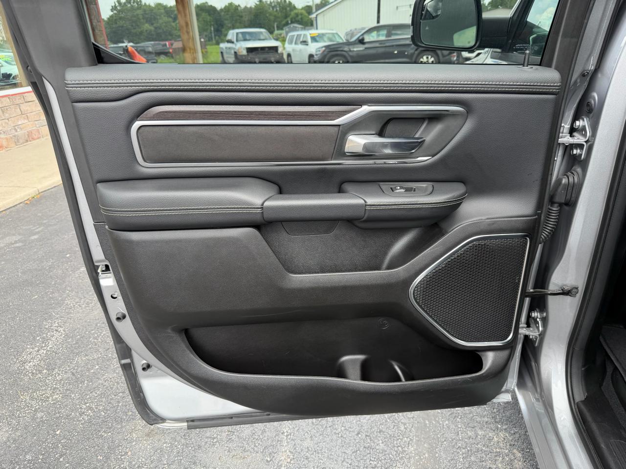 RAM 1500 Laramie 4x4 Crew Cab 5'7" Box 2026
