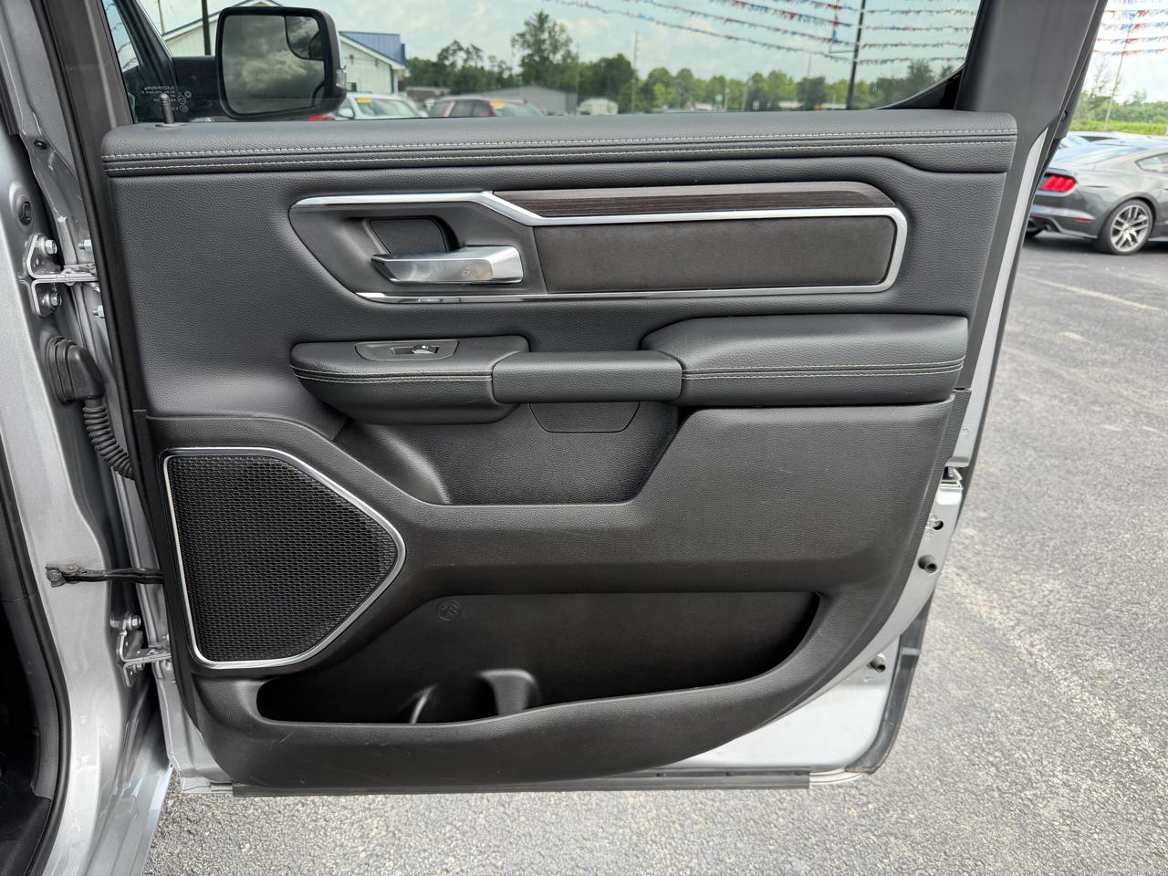 RAM 1500 Laramie 4x4 Crew Cab 5'7" Box 2026