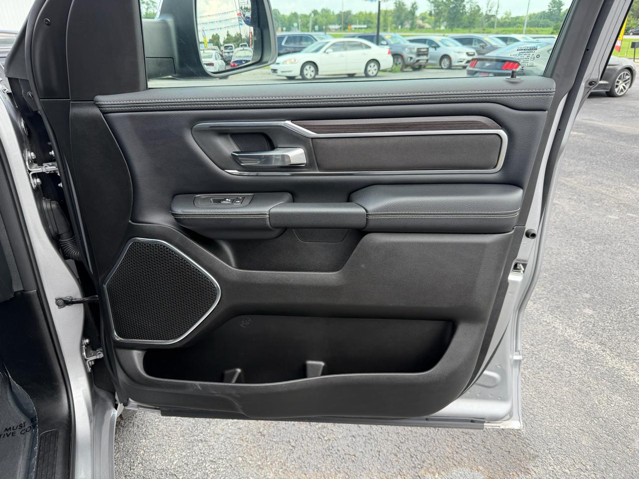 RAM 1500 Laramie 4x4 Crew Cab 5'7" Box 2026