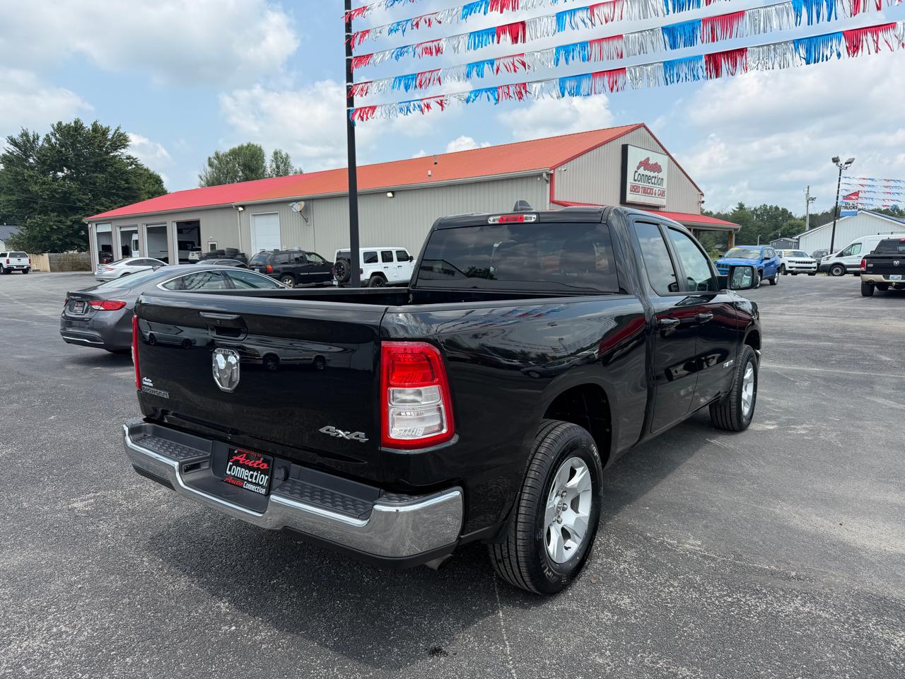 RAM 1500 Big Horn 4x4 Quad Cab 6'4" Box 2021