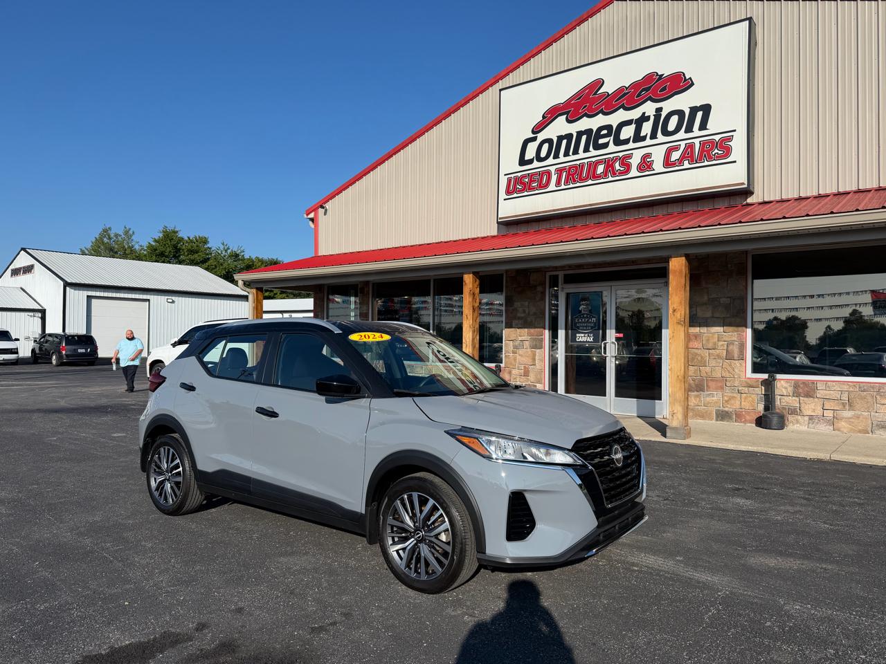 Nissan Kicks SV FWD 2024