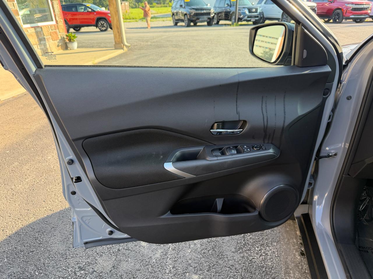 Nissan Kicks SV FWD 2024