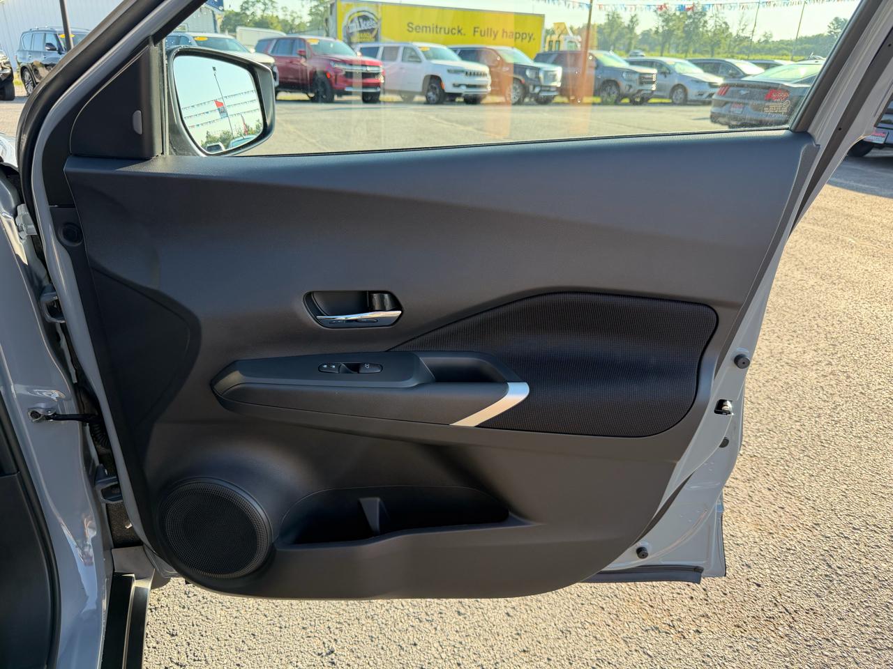 Nissan Kicks SV FWD 2024