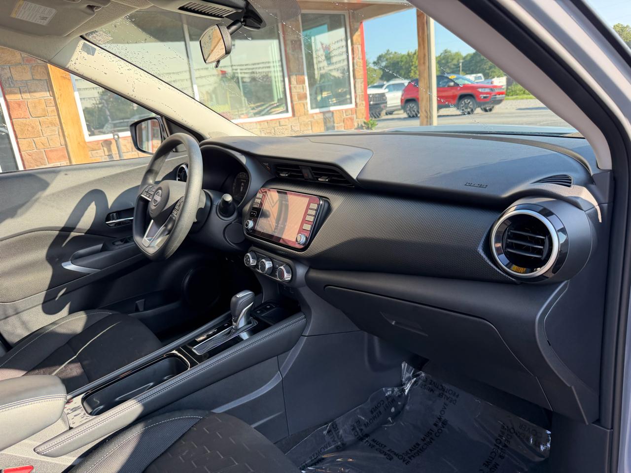 Nissan Kicks SV FWD 2024
