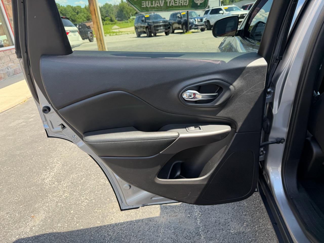 Jeep Cherokee Latitude FWD 2020