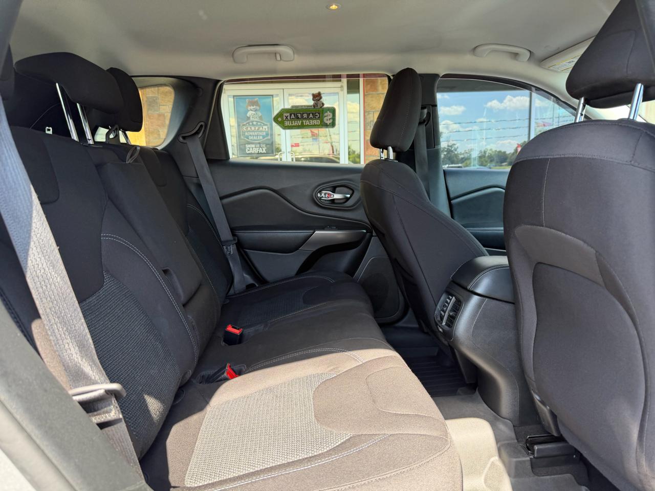 Jeep Cherokee Latitude FWD 2020