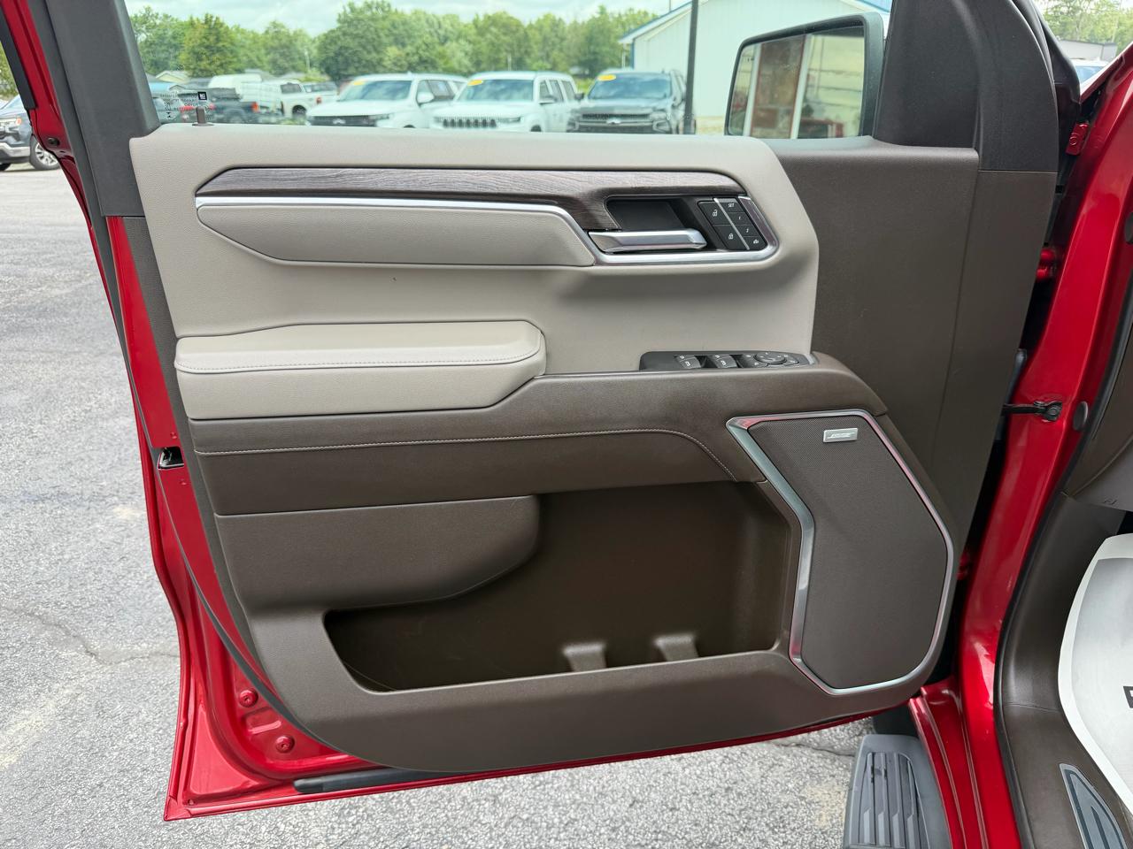 Chevrolet Silverado 1500 4WD Crew Cab 147" LTZ 2024