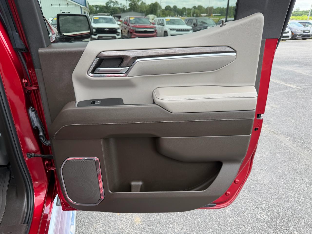 Chevrolet Silverado 1500 4WD Crew Cab 147" LTZ 2024