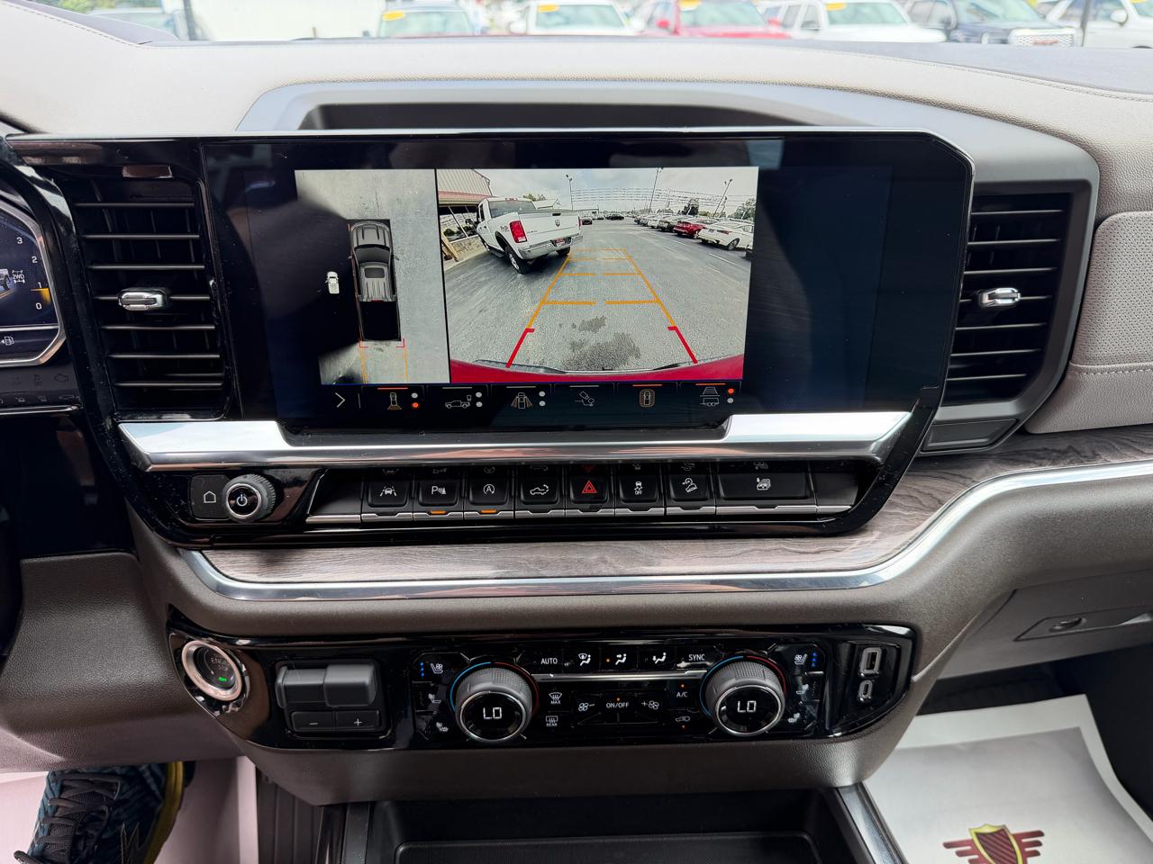 Chevrolet Silverado 1500 4WD Crew Cab 147" LTZ 2024