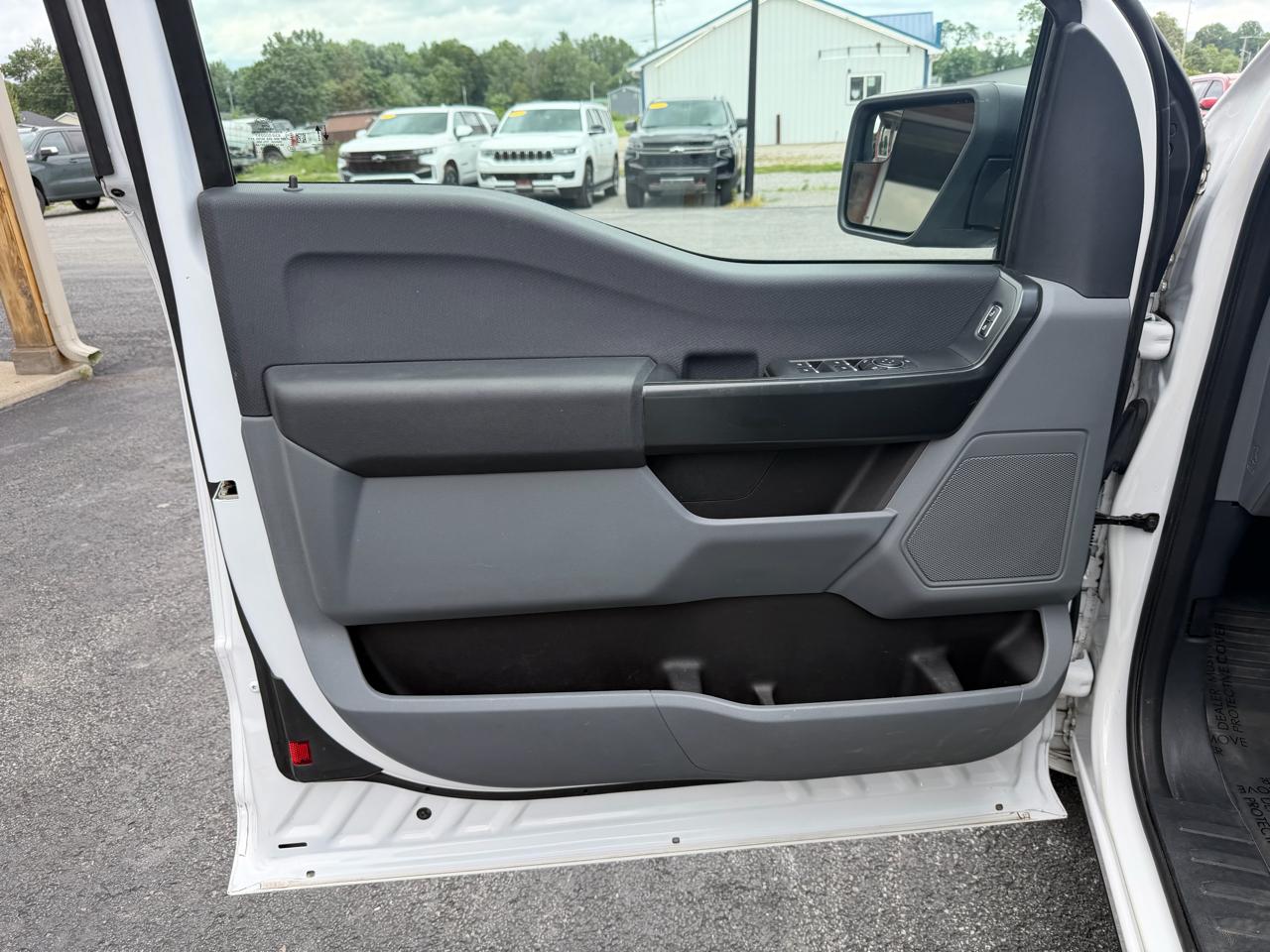 Ford F-150 2WD Supercab 163" XL 2022