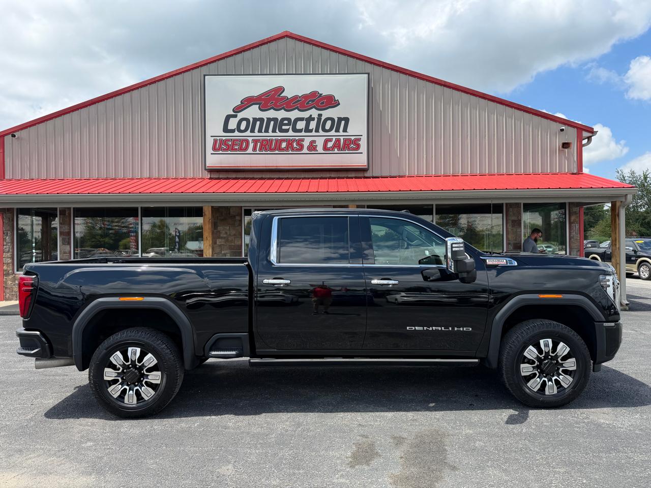 GMC Sierra 2500HD 4WD Crew Cab 159" Denali 2024