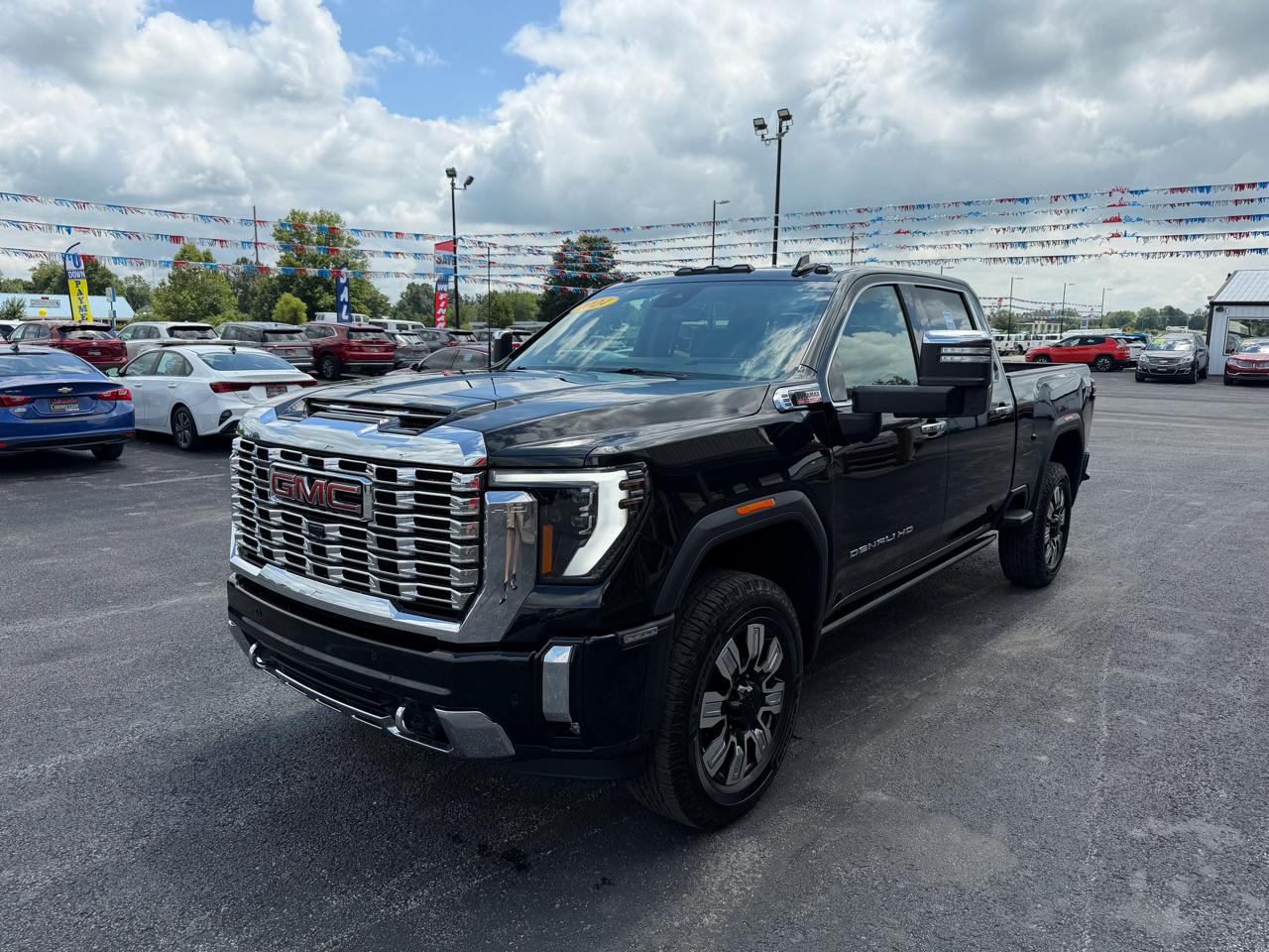 GMC Sierra 2500HD 4WD Crew Cab 159" Denali 2024