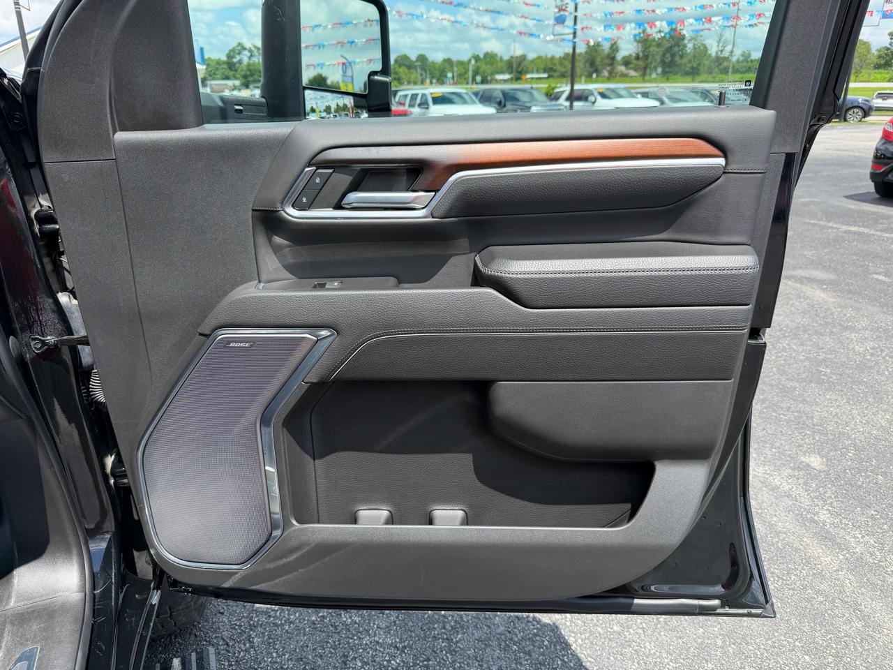 GMC Sierra 2500HD 4WD Crew Cab 159" Denali 2024