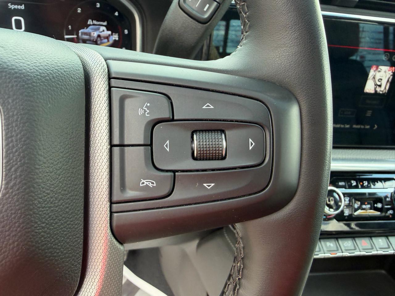 GMC Sierra 2500HD 4WD Crew Cab 159" Denali 2024