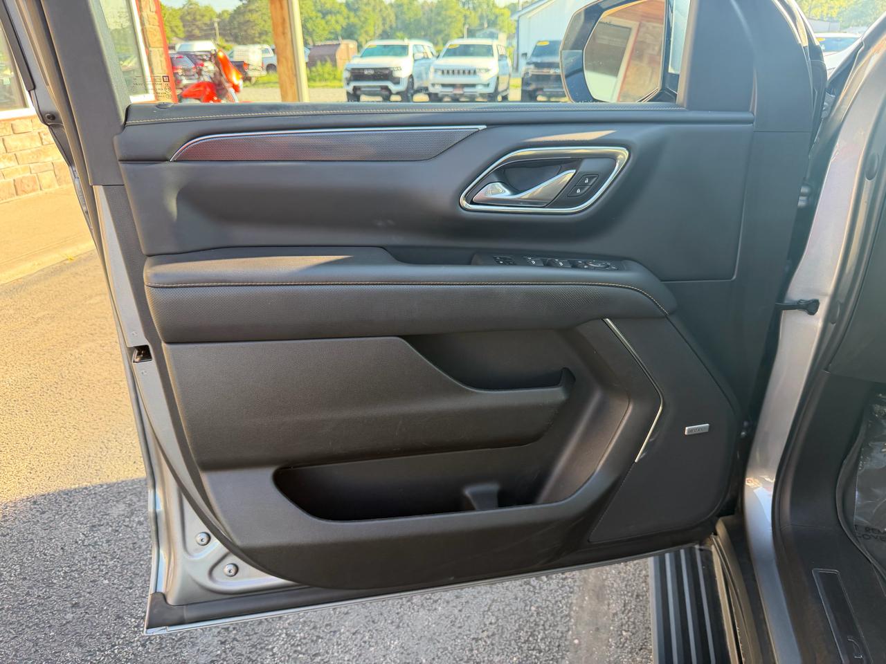 GMC Yukon XL 4WD 4dr AT4 2023