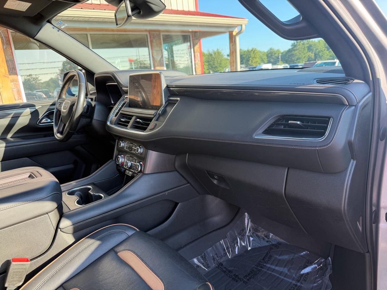 GMC Yukon XL 4WD 4dr AT4 2023