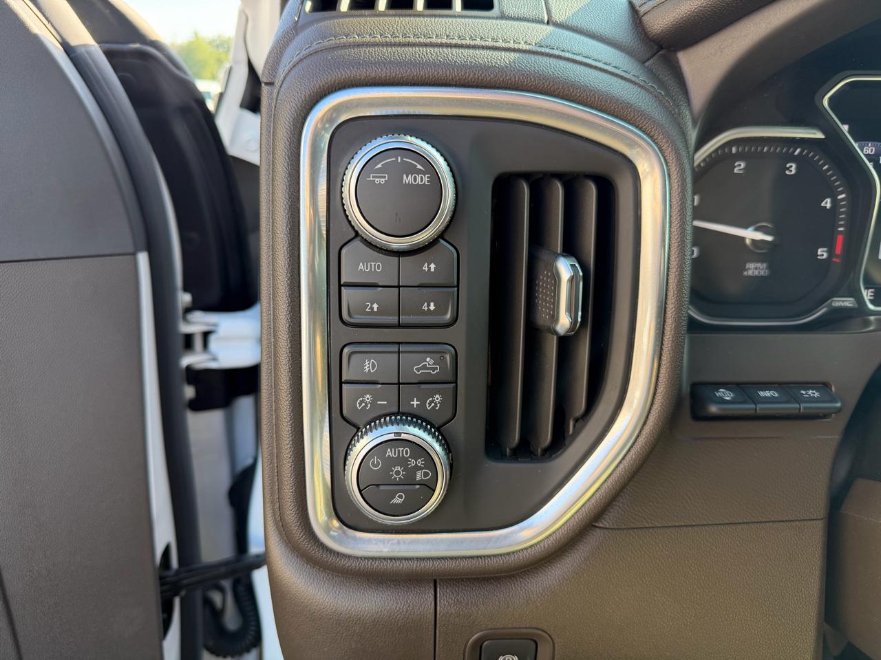 GMC Sierra 2500HD 4WD Crew Cab 159" Denali 2021