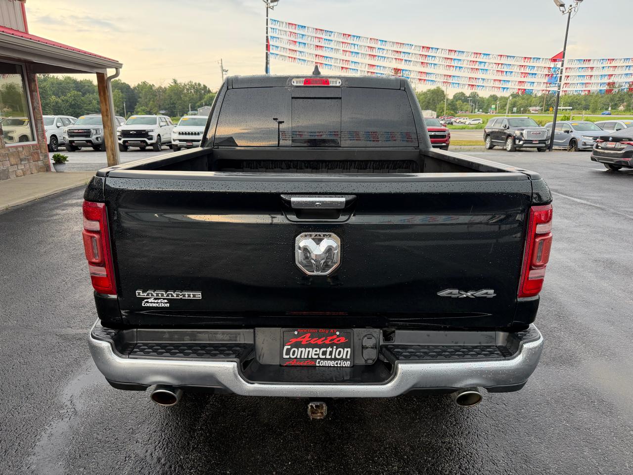 RAM 1500 Laramie 4x4 Crew Cab 5'7" Box 2019