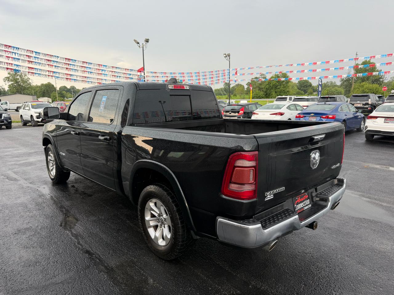 RAM 1500 Laramie 4x4 Crew Cab 5'7" Box 2019