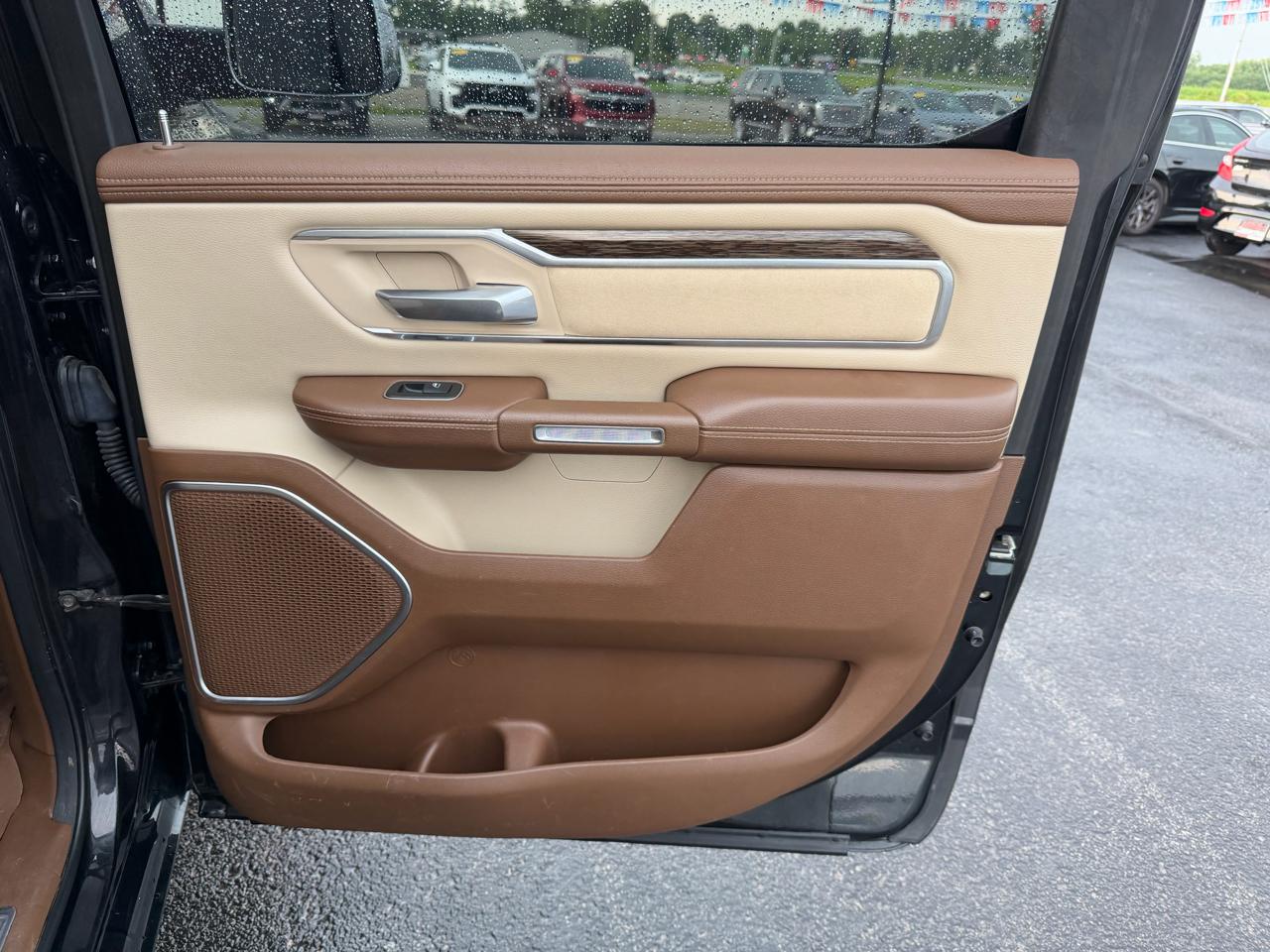 RAM 1500 Laramie 4x4 Crew Cab 5'7" Box 2019