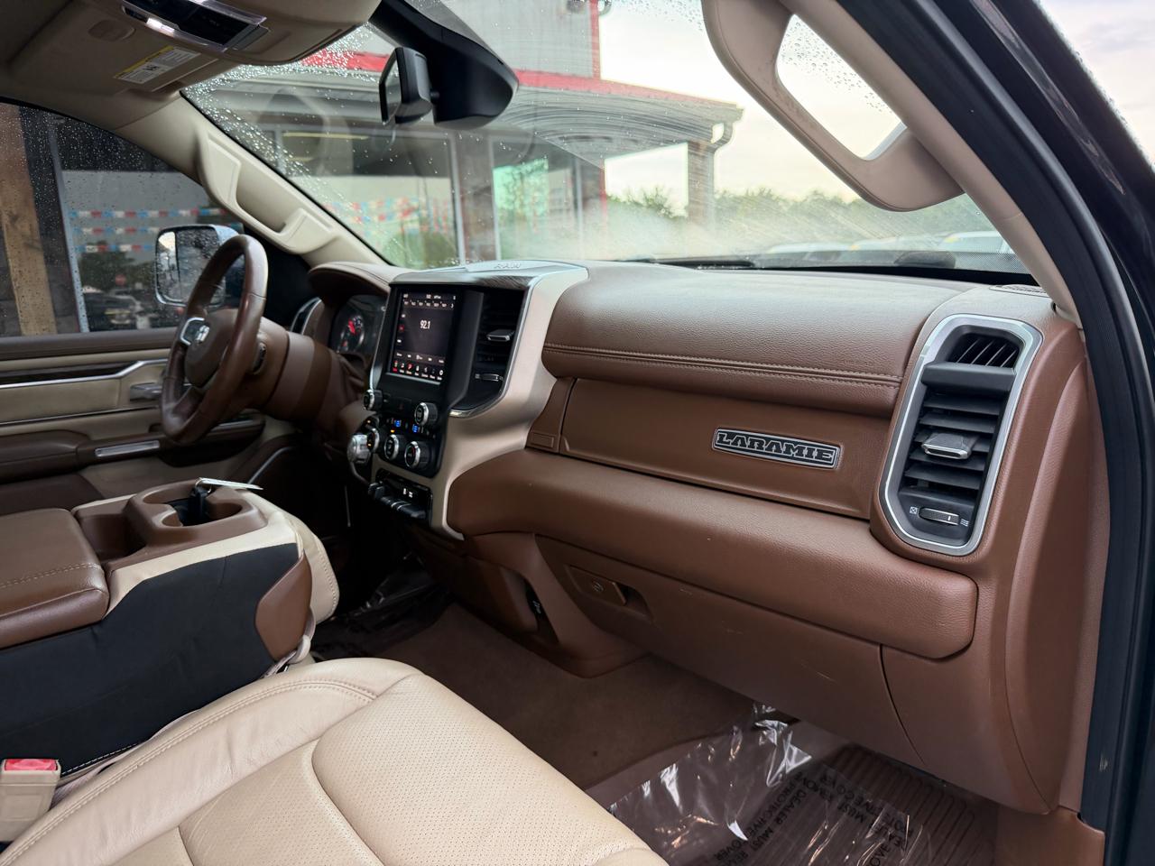RAM 1500 Laramie 4x4 Crew Cab 5'7" Box 2019
