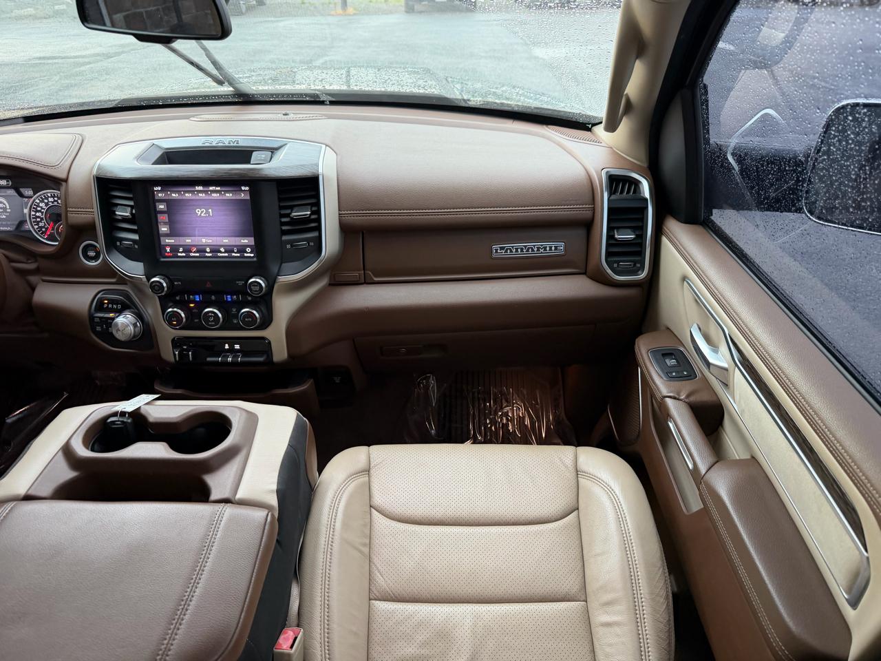 RAM 1500 Laramie 4x4 Crew Cab 5'7" Box 2019