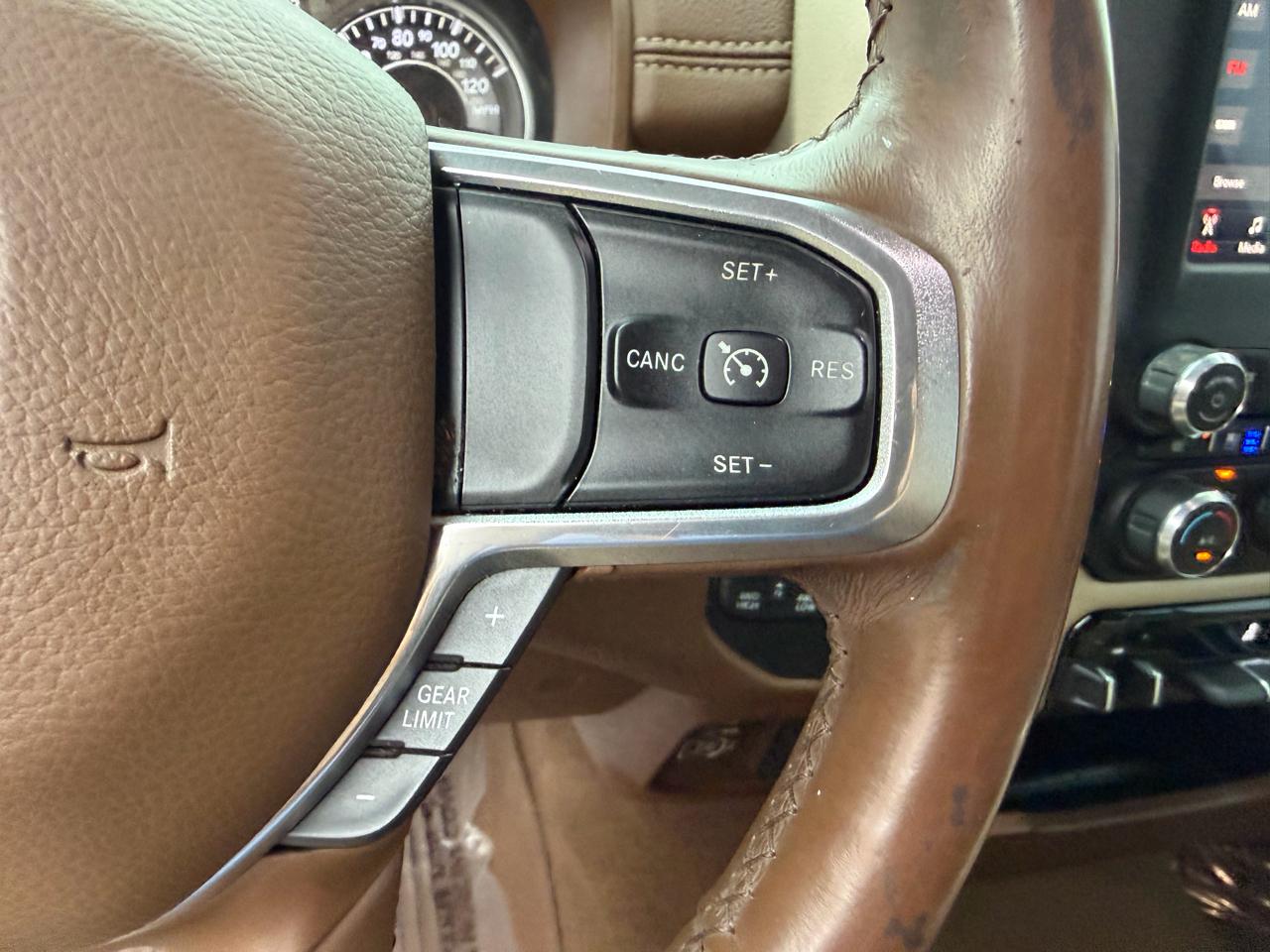 RAM 1500 Laramie 4x4 Crew Cab 5'7" Box 2019