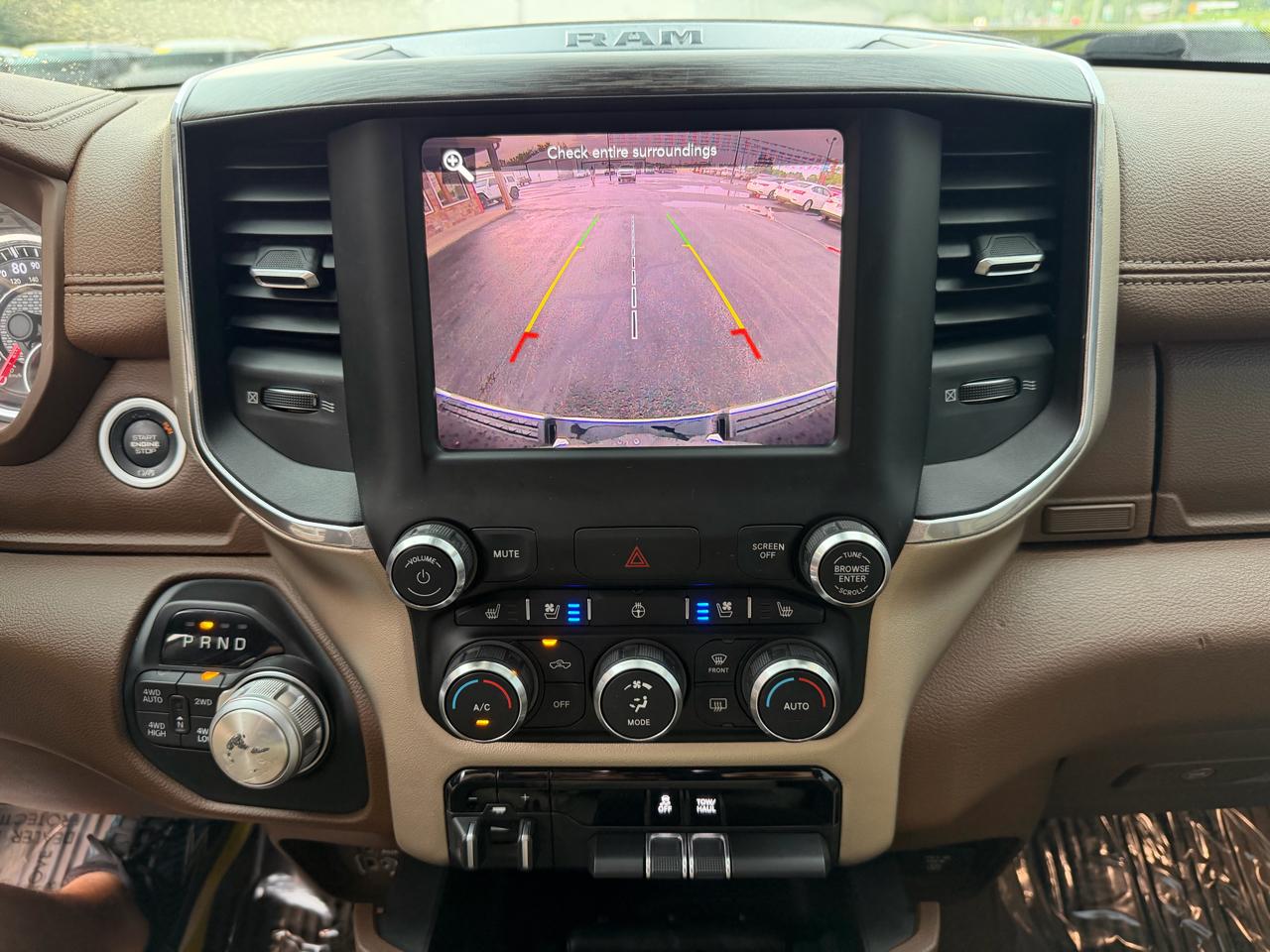 RAM 1500 Laramie 4x4 Crew Cab 5'7" Box 2019