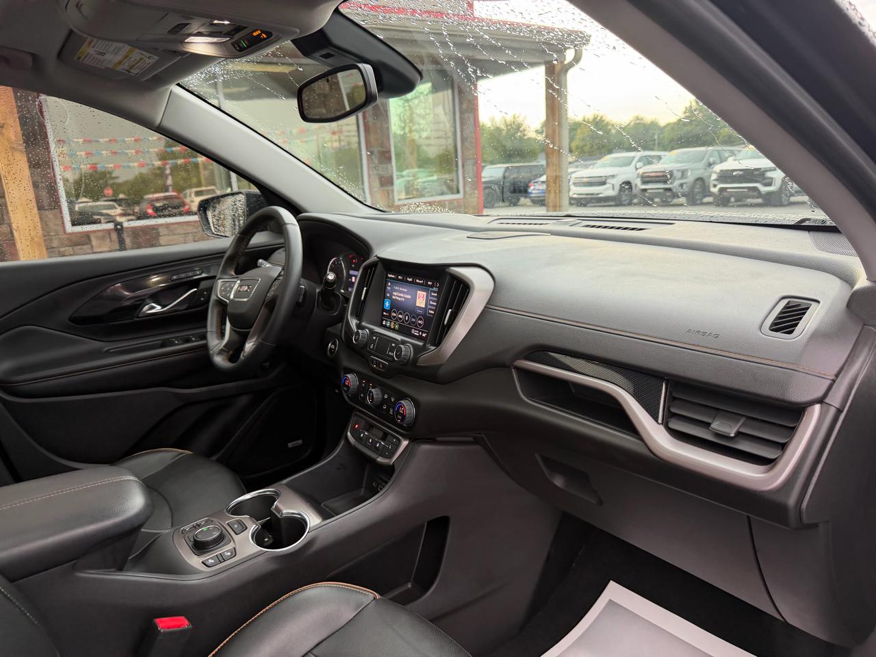 GMC Terrain AWD 4dr AT4 2024