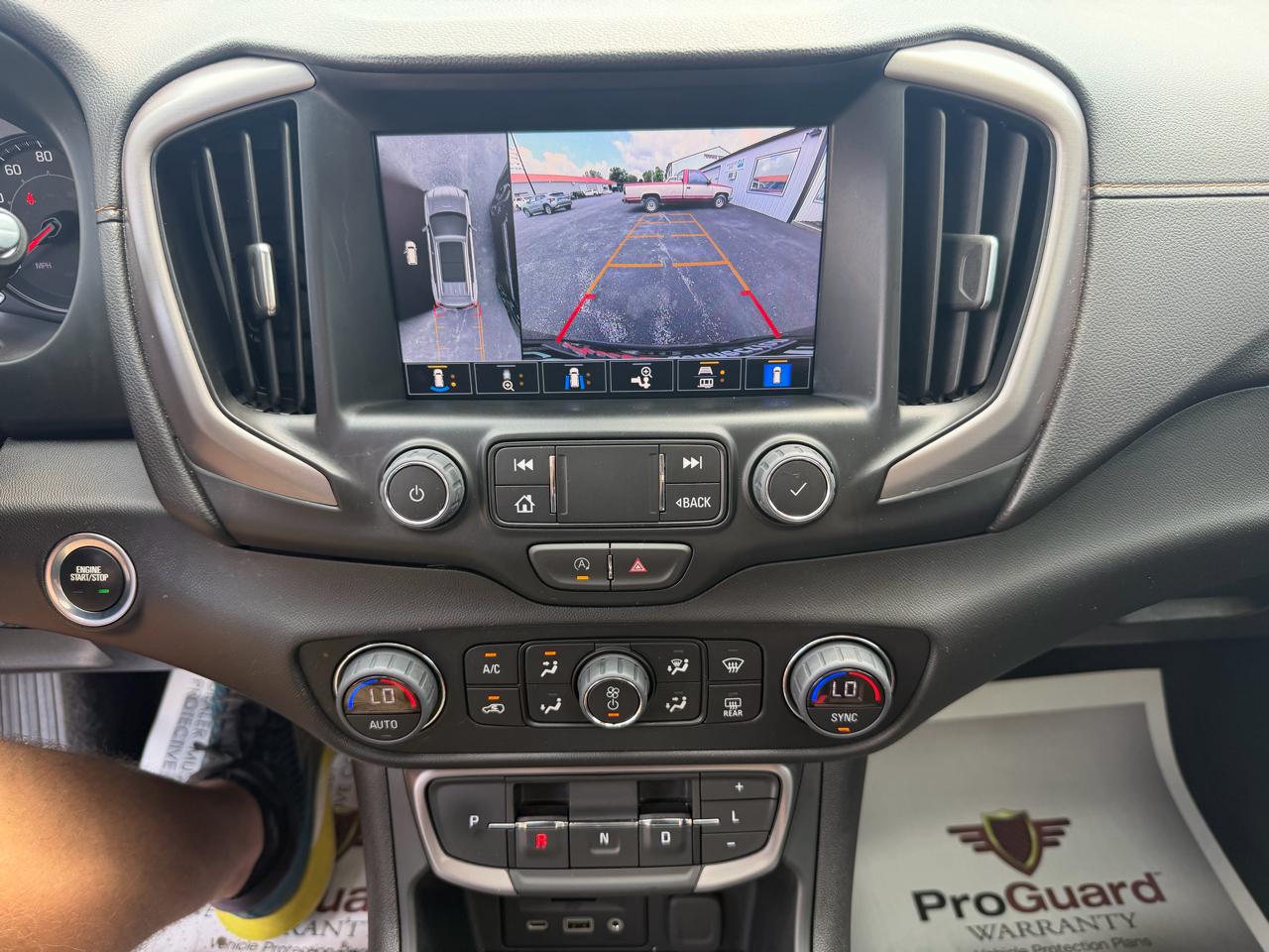 GMC Terrain AWD 4dr AT4 2024