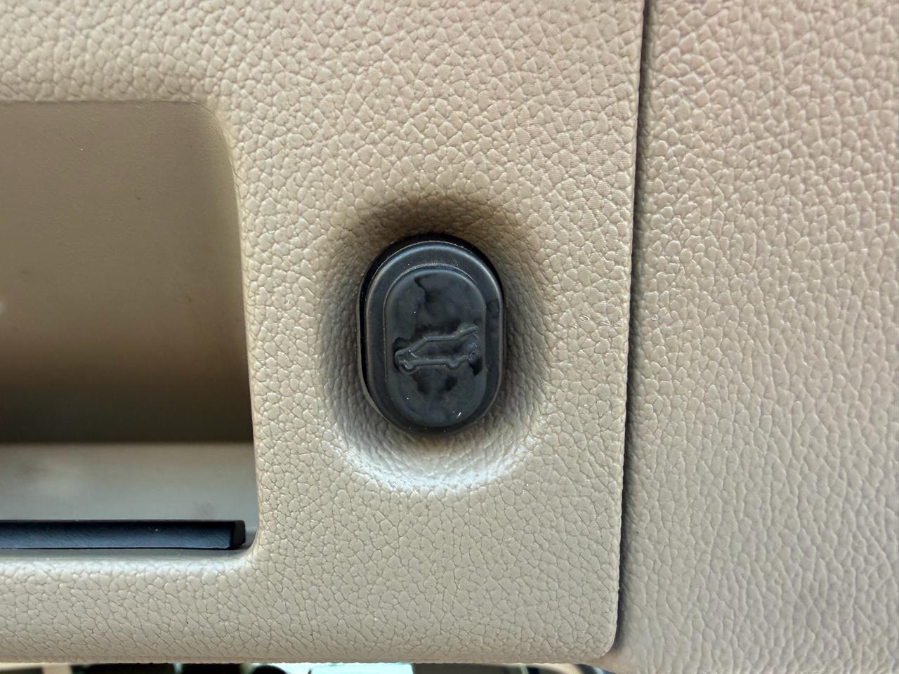 Chevrolet Tahoe 4WD 4dr LTZ 2015