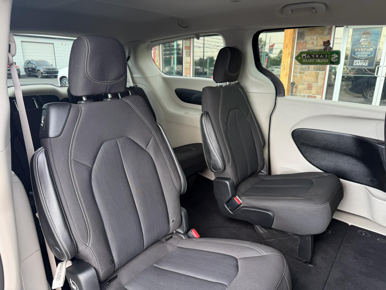 Chrysler Voyager LX FWD 2020
