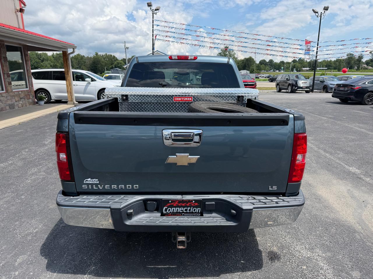 Chevrolet Silverado 1500 2WD Crew Cab 143.5" LS 2009