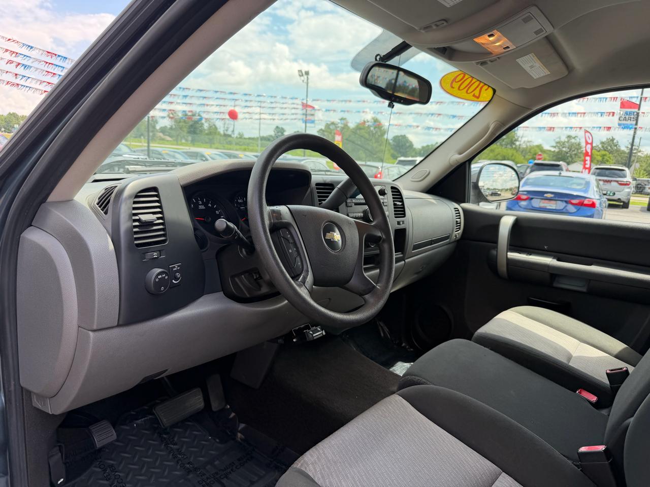 Chevrolet Silverado 1500 2WD Crew Cab 143.5" LS 2009
