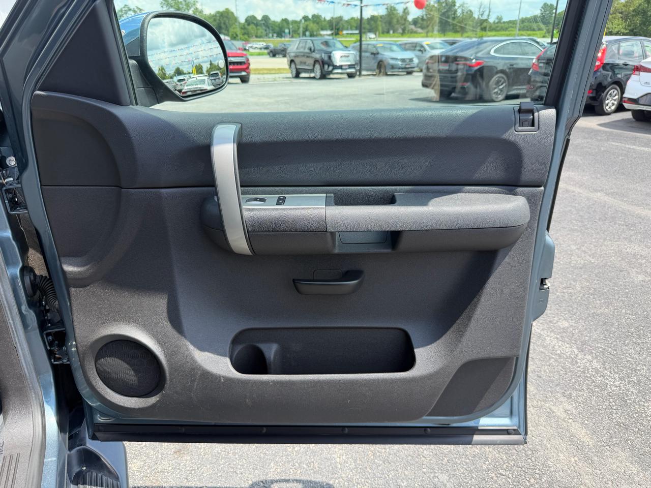 Chevrolet Silverado 1500 2WD Crew Cab 143.5" LS 2009