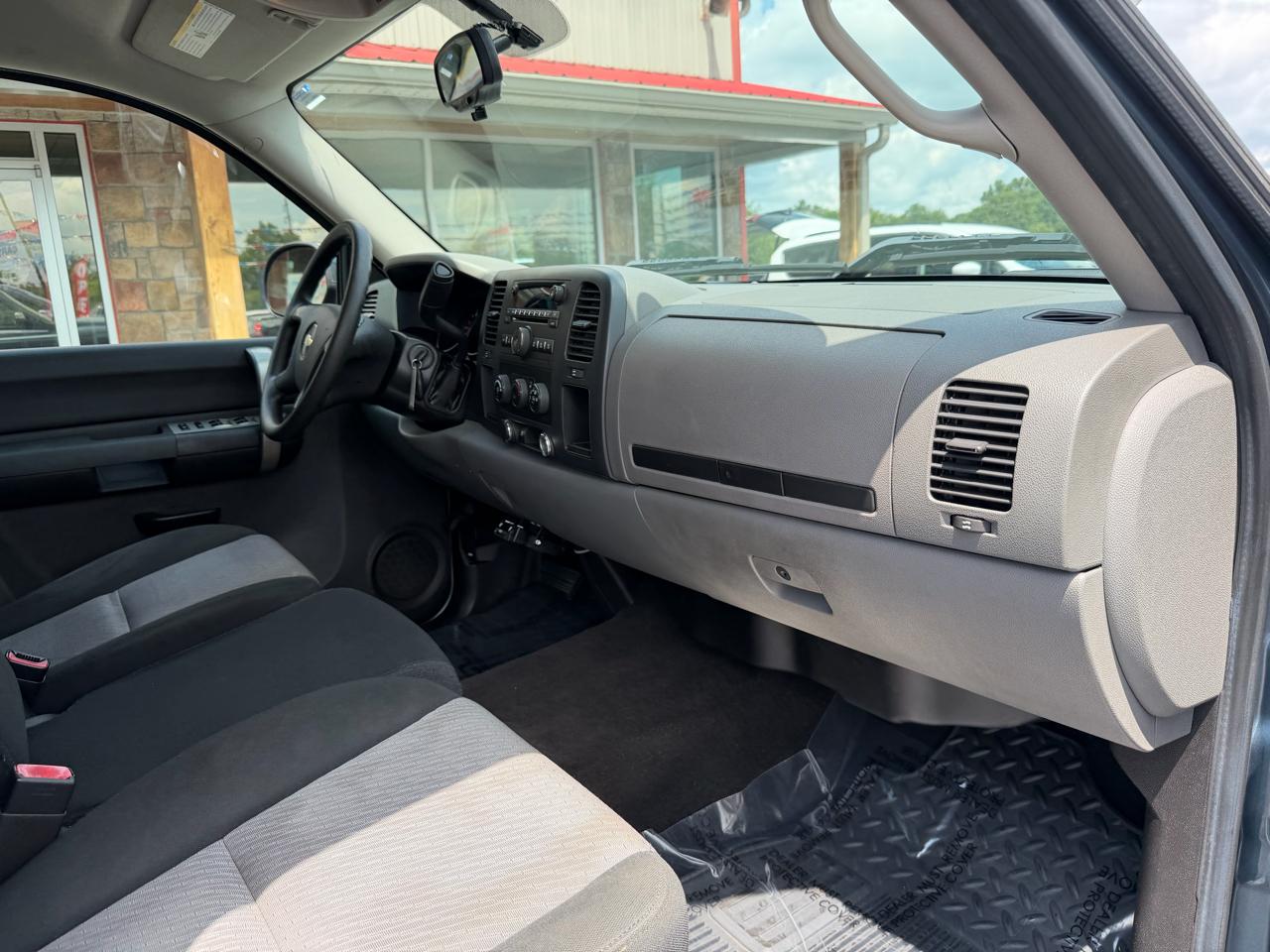 Chevrolet Silverado 1500 2WD Crew Cab 143.5" LS 2009