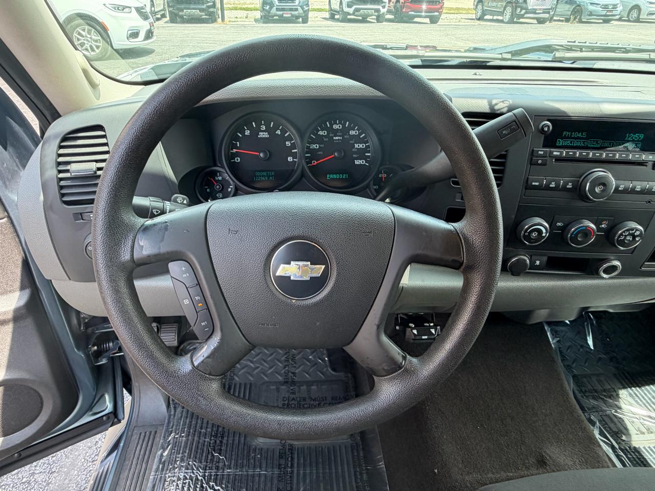 Chevrolet Silverado 1500 2WD Crew Cab 143.5" LS 2009