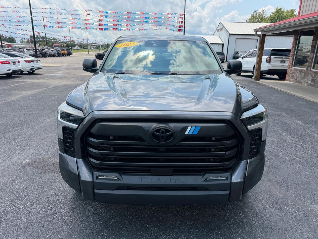 Toyota Tundra 4WD SR5 CrewMax 5.5' Bed (Natl) 2022