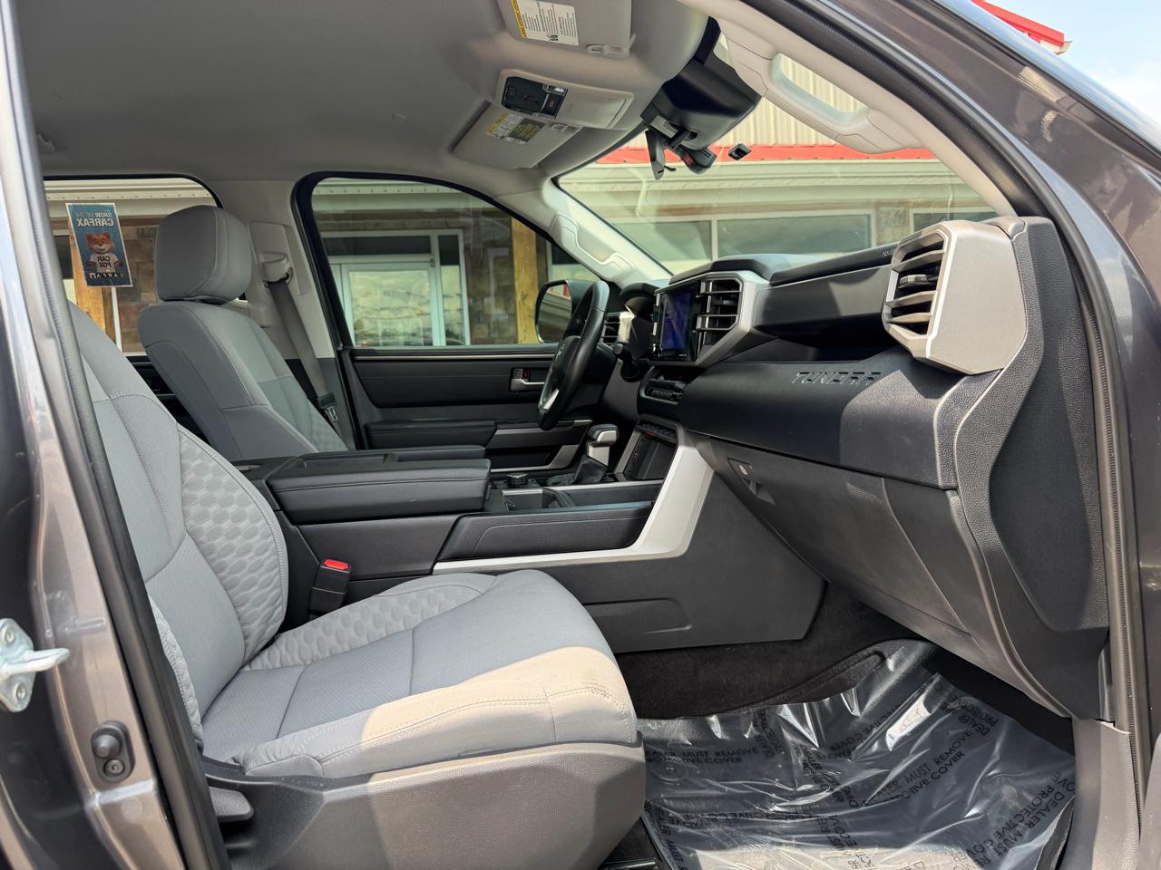 Toyota Tundra 4WD SR5 CrewMax 5.5' Bed (Natl) 2022
