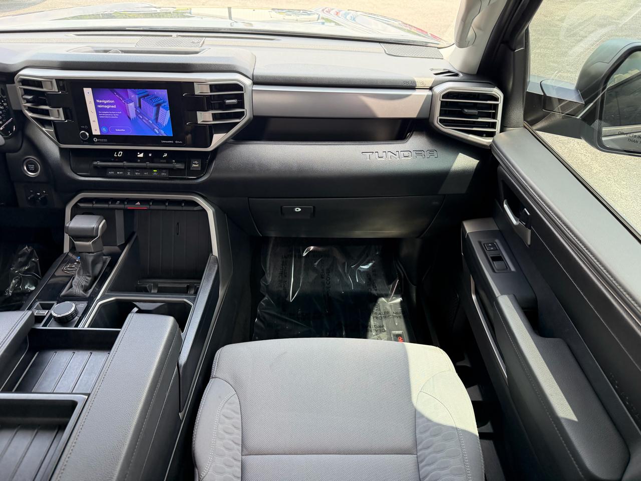 Toyota Tundra 4WD SR5 CrewMax 5.5' Bed (Natl) 2022