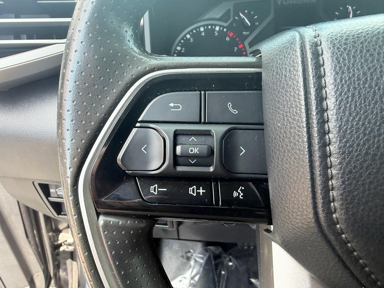 Toyota Tundra 4WD SR5 CrewMax 5.5' Bed (Natl) 2022