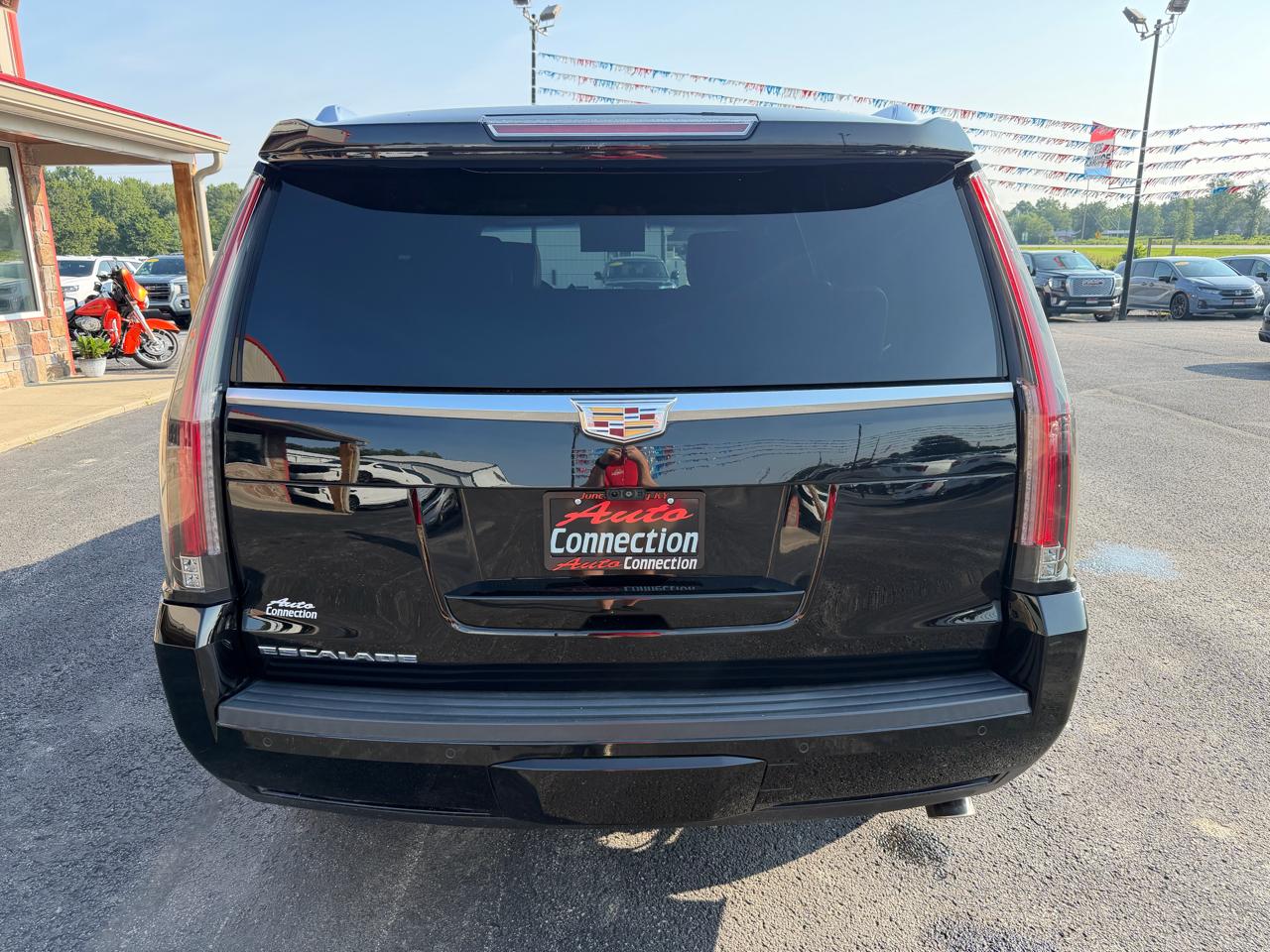 Cadillac Escalade 4WD 4dr Platinum 2019