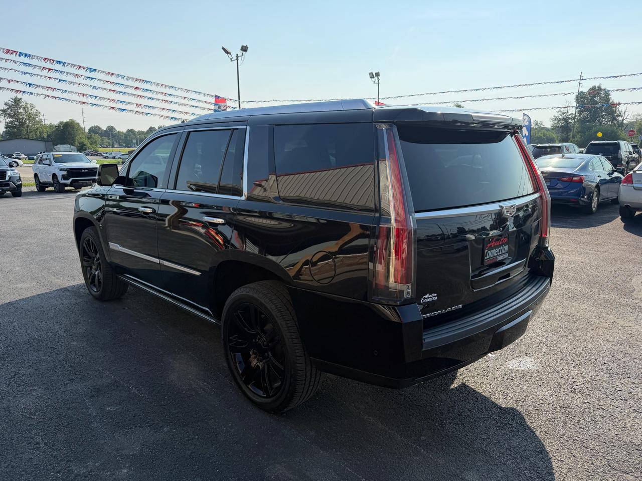 Cadillac Escalade 4WD 4dr Platinum 2019